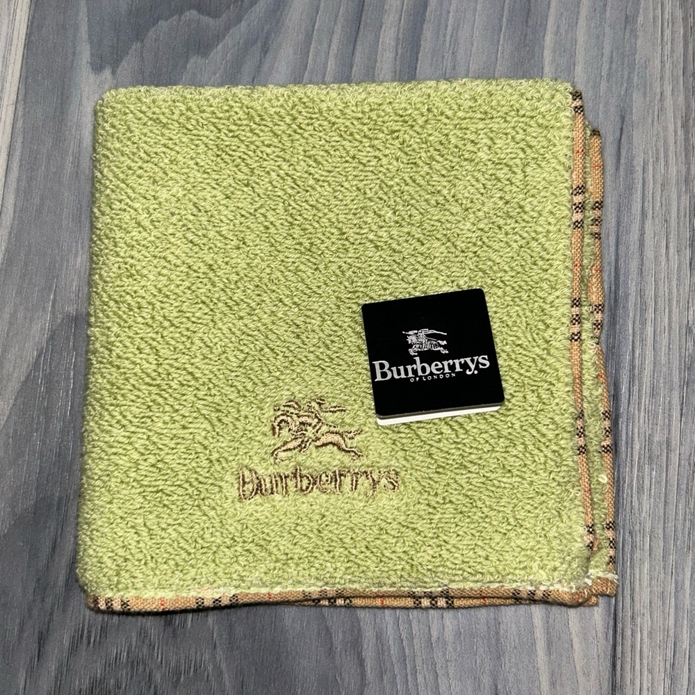 Vintage Burberry Olive Green & Nova Check Wash Cloth